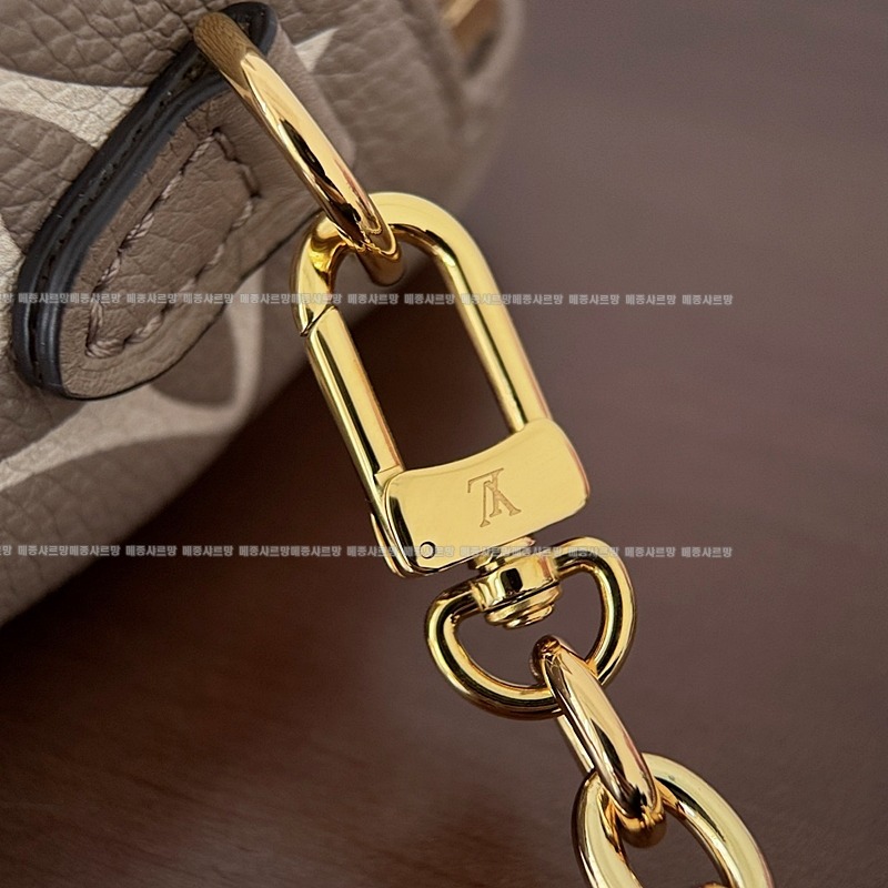 루이비통미니범백구아바  20260111-143730-016 루이비통미니범백구아바 .jpg