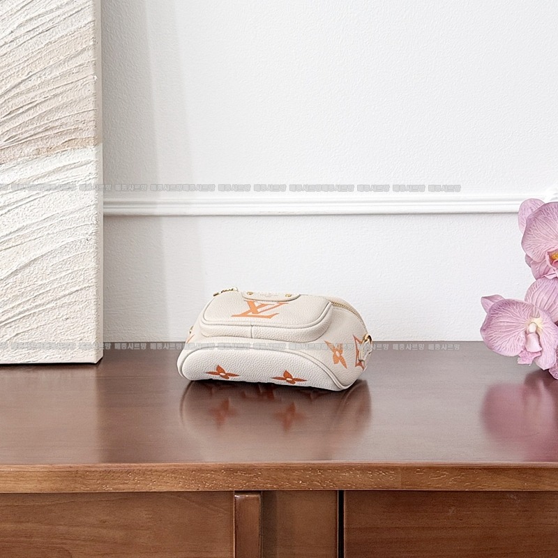 루이비통미니범백아이보리  20260111-145643-007 루이비통미니범백아이보리 .jpg