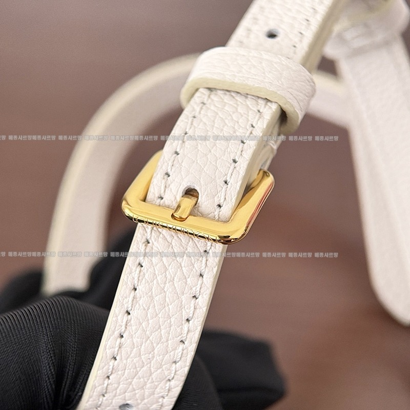 루이비통미니범백아이보리  20260111-145645-014 루이비통미니범백아이보리 .jpg