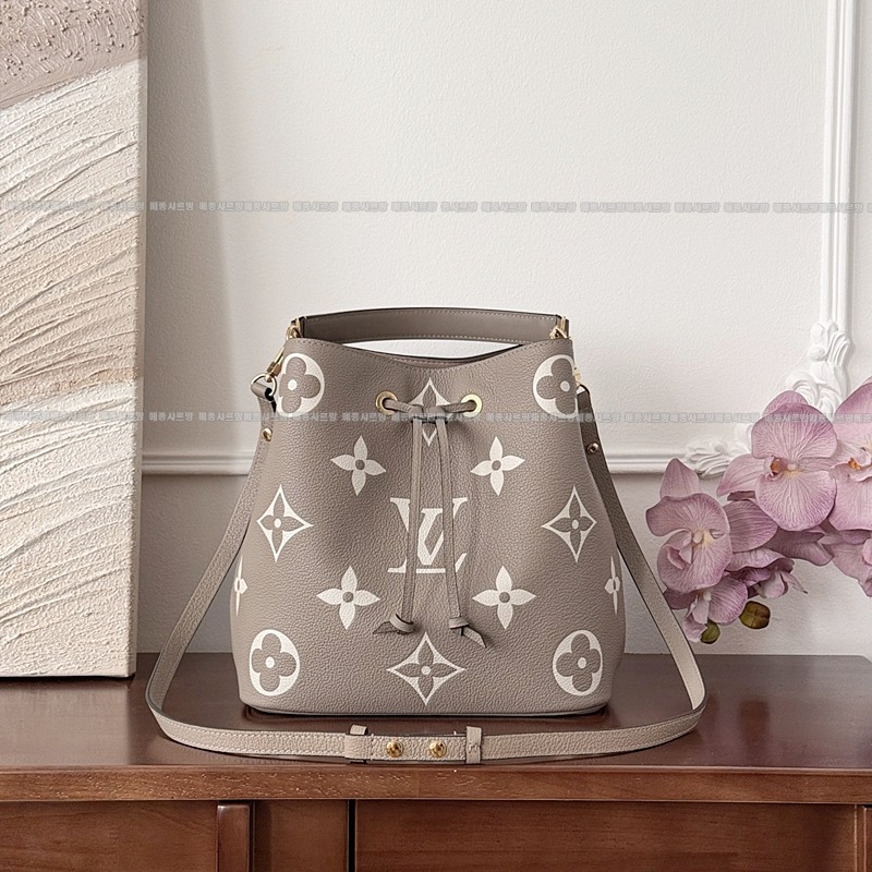 루이비통네오노에MM바이컬러  20260112-094134-009 루이비통네오노에MM바이컬러.jpg