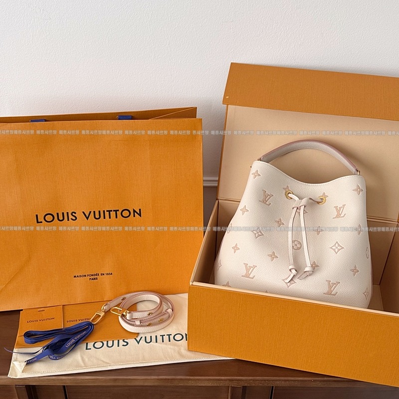 루이비통네오노에MM엥프렝뜨20260112-095634-004 루이비통네오노에MM엥프렝뜨.jpg