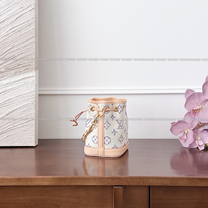 루이비통나노노에  20260112-120327-007 루이비통나노노에모노그램자카드  .jpg