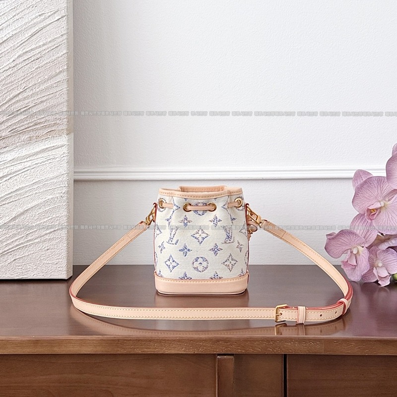 루이비통나노노에  20260112-120327-008 루이비통나노노에모노그램자카드  .jpg