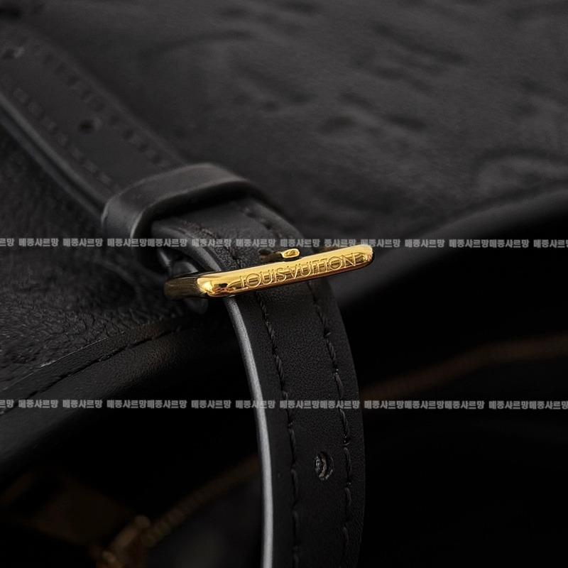 루이비통바빌론토트 20260112-151240-011 루이비통바빌론토트 .jpg