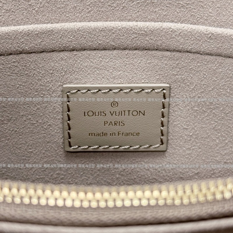 루이비통바빌론토트투르테렐 20260112-154607-010 루이비통바빌론토트투르테렐  .jpg