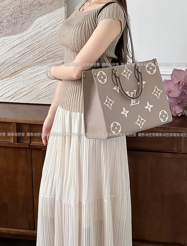 루이비통온더고MM바이컬러 20260113-103359-017 루이비통온더고MM바이컬러 .jpg