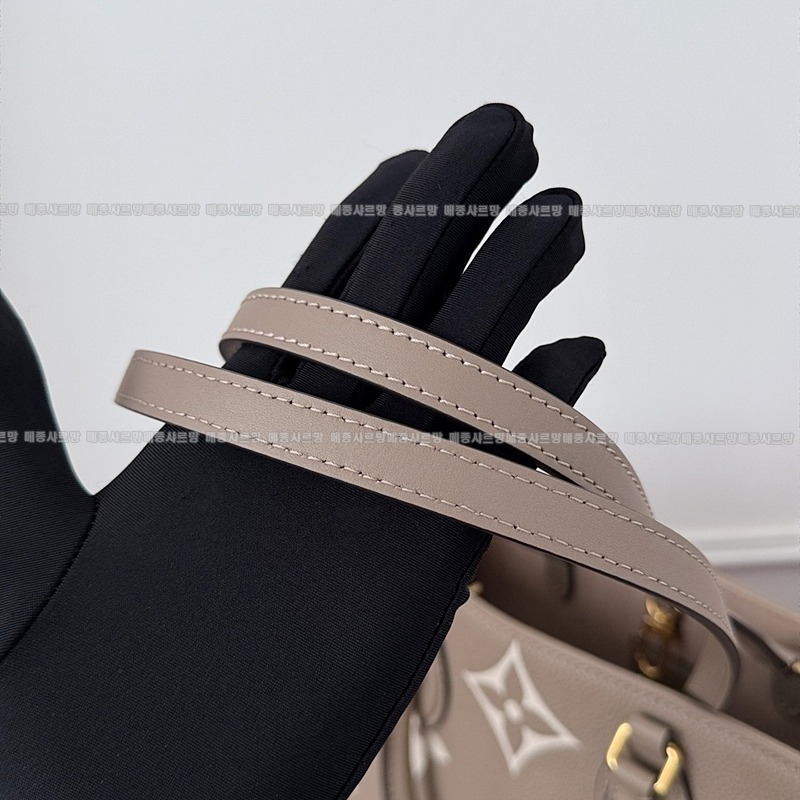 루이비통온더고MM바이컬러 20260113-103358-010 루이비통온더고MM바이컬러 .jpg