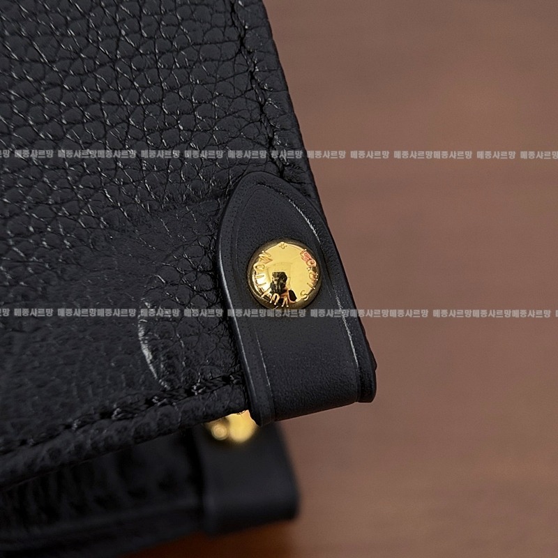 루이비통온더고PM블랙20260113-162102-010 루이비통온더고PM블랙 .jpg