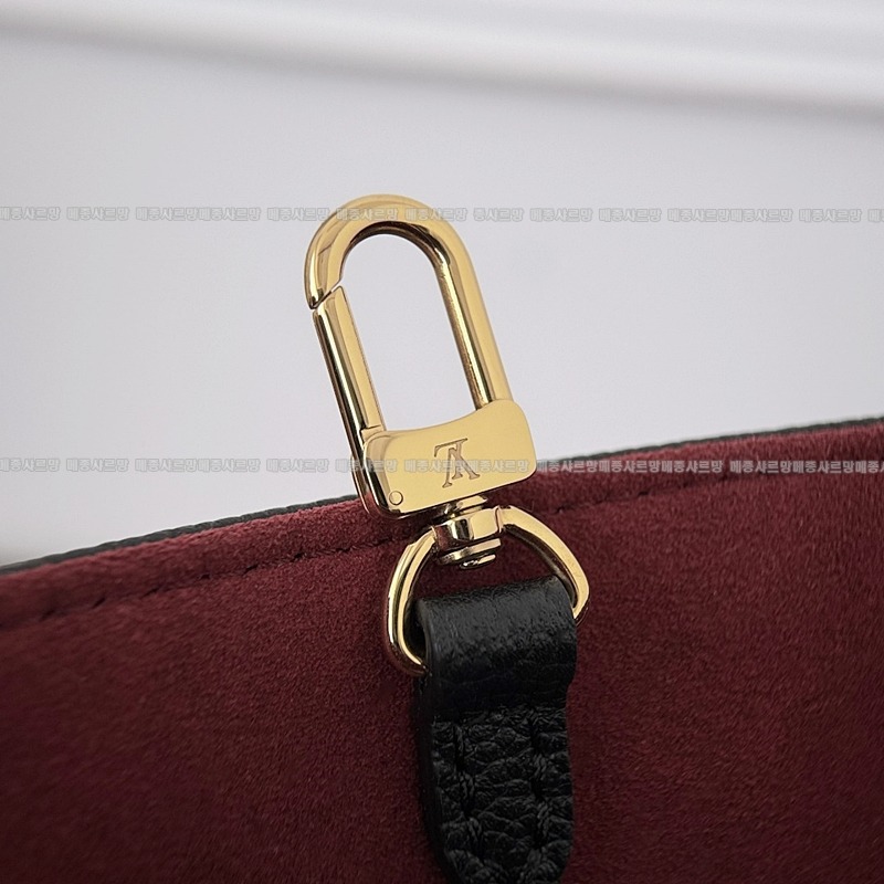 루이비통온더고PM블랙크렘20260113-162938-011 루이비통온더고PM블랙크렘 .jpg