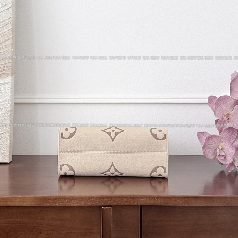 루이비통온더고PM크림로즈20260114-112913-007 루이비통온더고PM크림로즈.jpg