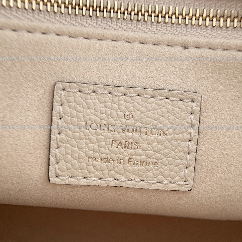 루이비통온더고PM크림로즈20260114-112913-012 루이비통온더고PM크림로즈.jpg