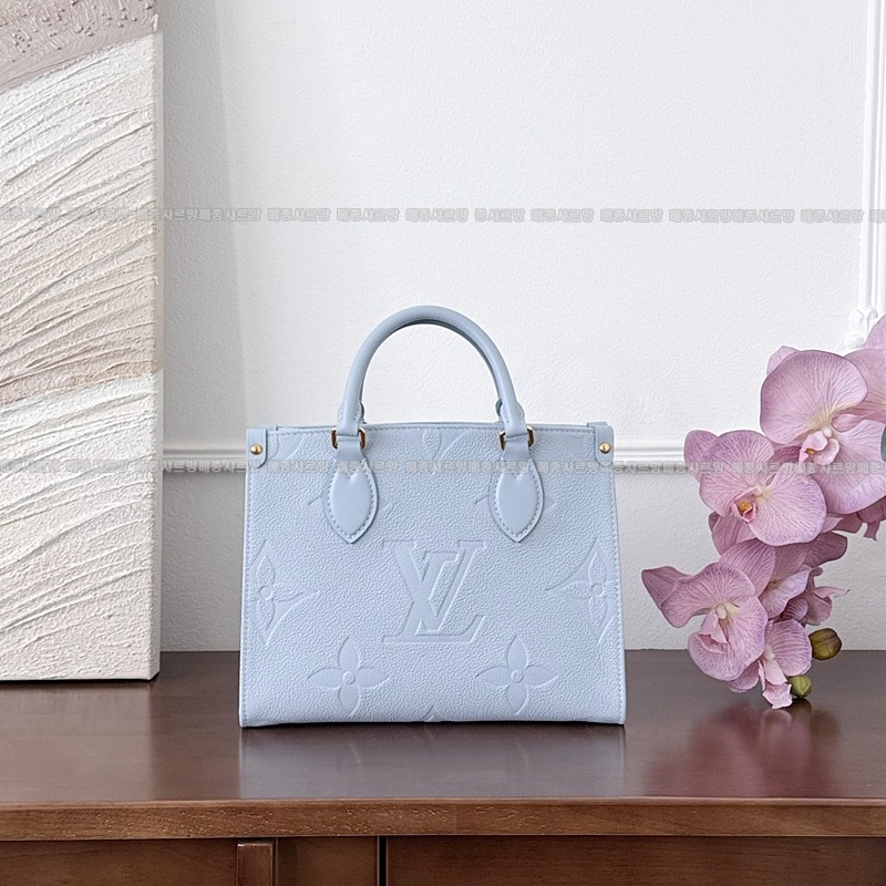 루이비통온더고PM블루아워20260114-124253-005 루이비통온더고PM블루아워.jpg