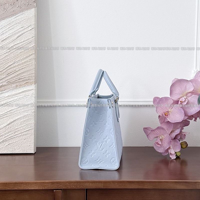 루이비통온더고PM블루아워20260114-124253-007 루이비통온더고PM블루아워.jpg