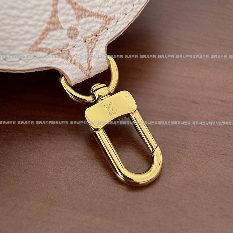 루이비통온더고PM모노그램듄20260114-125242-014 루이비통온더고PM모노그램듄.jpg