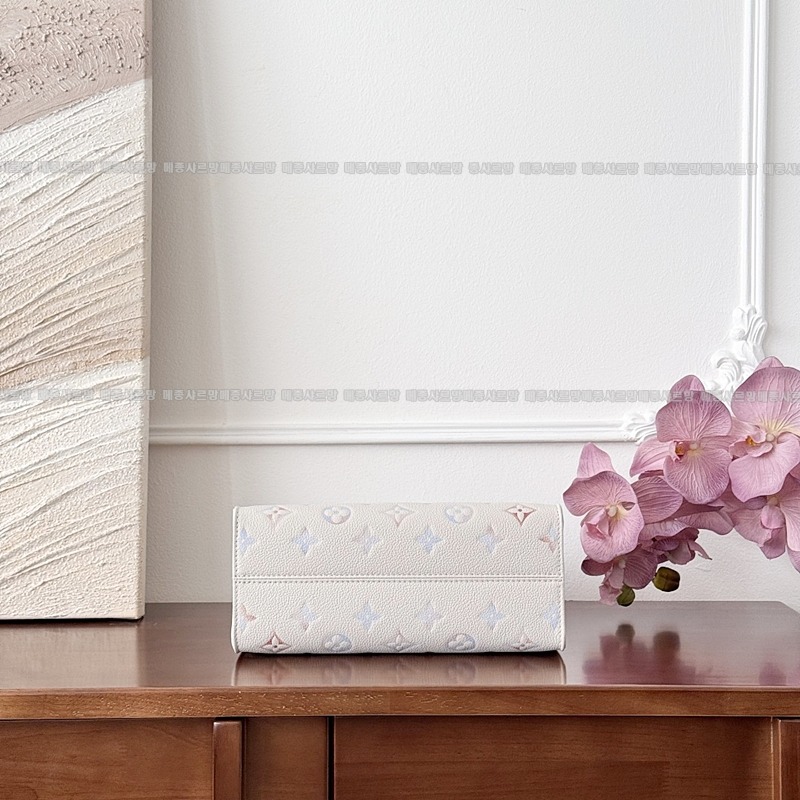 루이비통온더고모노그램데님 20260114-133039-008 루이비통온더고모노그램데님 .jpg