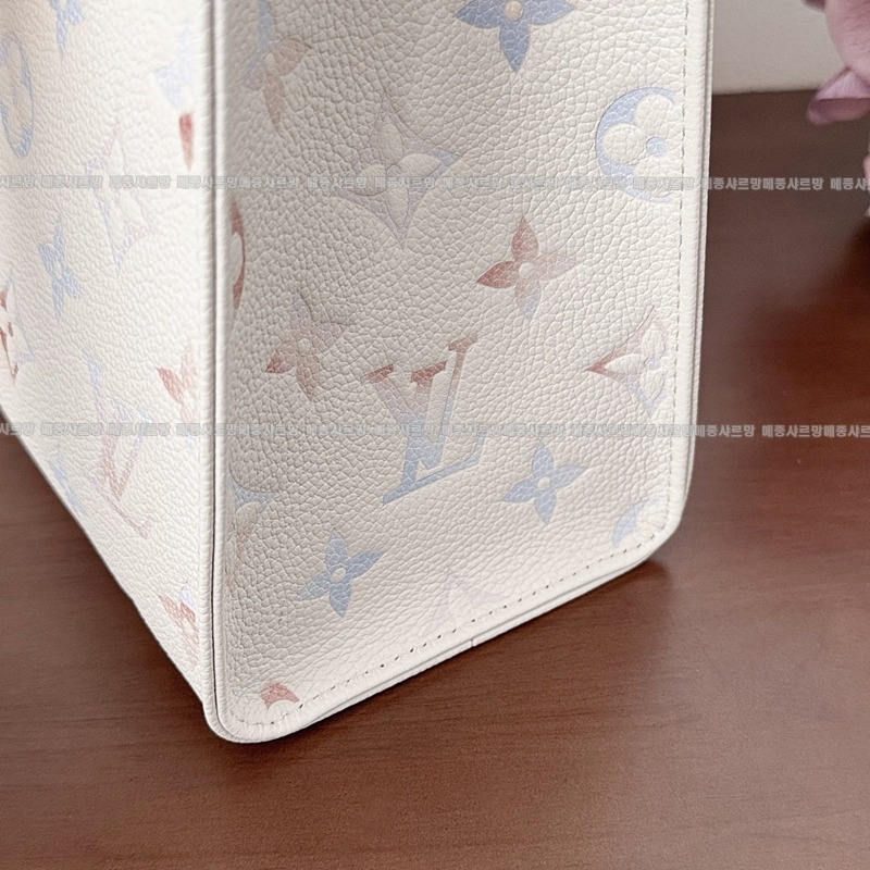 루이비통온더고모노그램데님 20260114-133041-021 루이비통온더고모노그램데님 .jpg