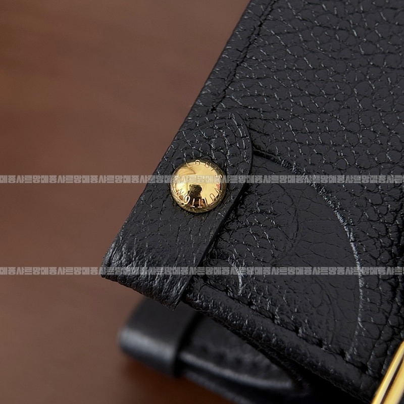 루이비통몽수리럭색20260115-145136-011루이비통몽수리럭색 .jpg