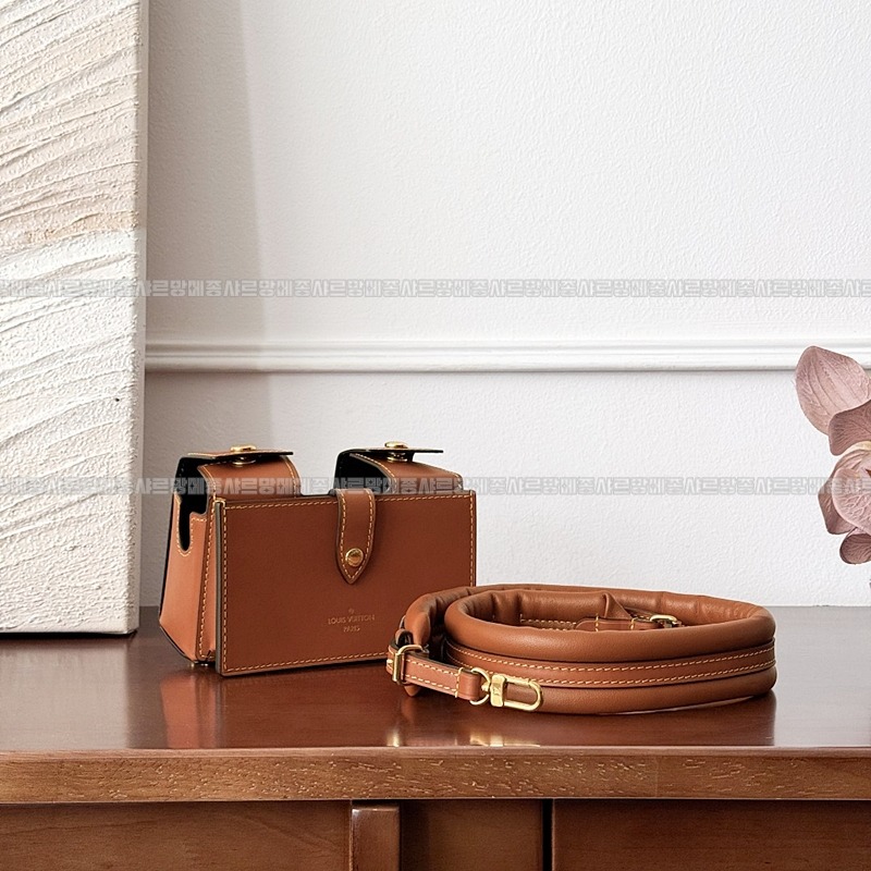 루이비통키폴밴들리에25 20260115-170900-018루이비통키폴 밴들리에25 .jpg