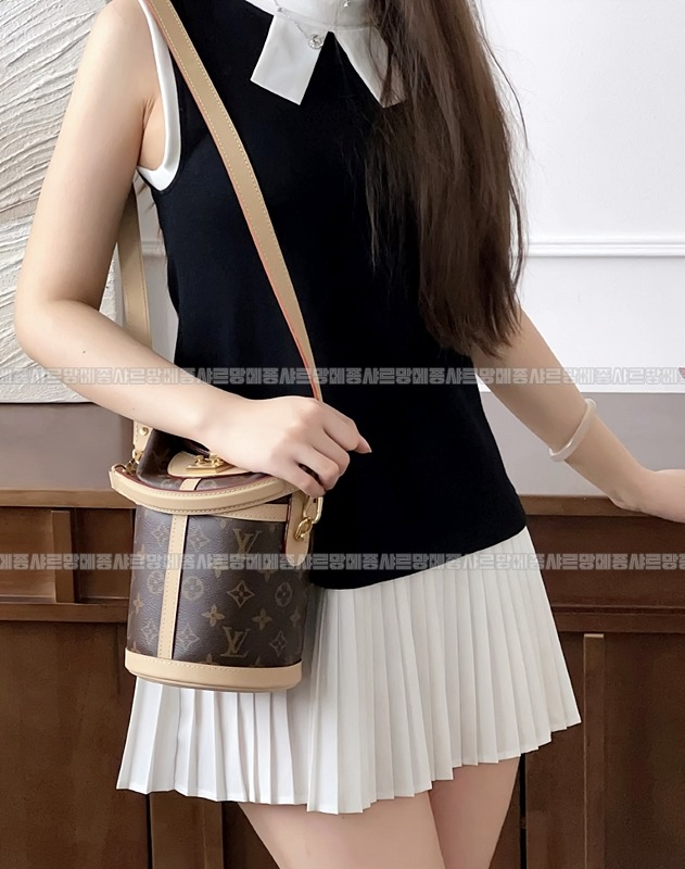 루이비통더플백 wsxc1768497528384_0루이비통더플백 .jpg