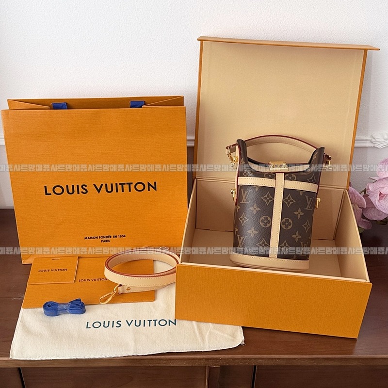 루이비통더플백 wsxc1768497535114_0루이비통더플백 .jpg