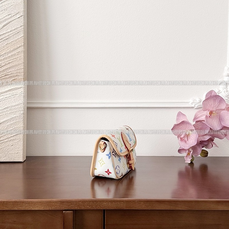 루이비통모노그램 멀티컬러 나오다니엔숄더백20260116-124530-007루이비통다니앤 .jpg