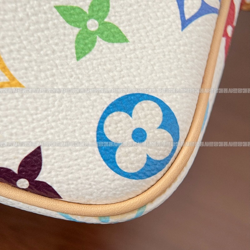 루이비통모노그램 멀티컬러 나오다니엔숄더백20260116-124532-014루이비통다니앤 .jpg