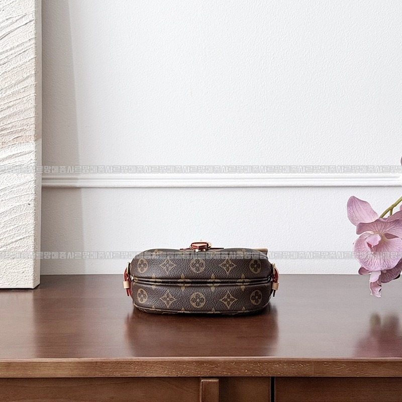 루이비통소뮈르BB 20260116-133650-008루 .jpg