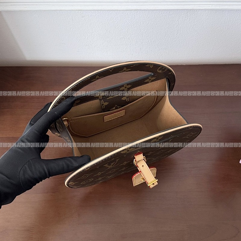 루이비통모노그램어라운드미PM 20260116-144630-018루 .jpg