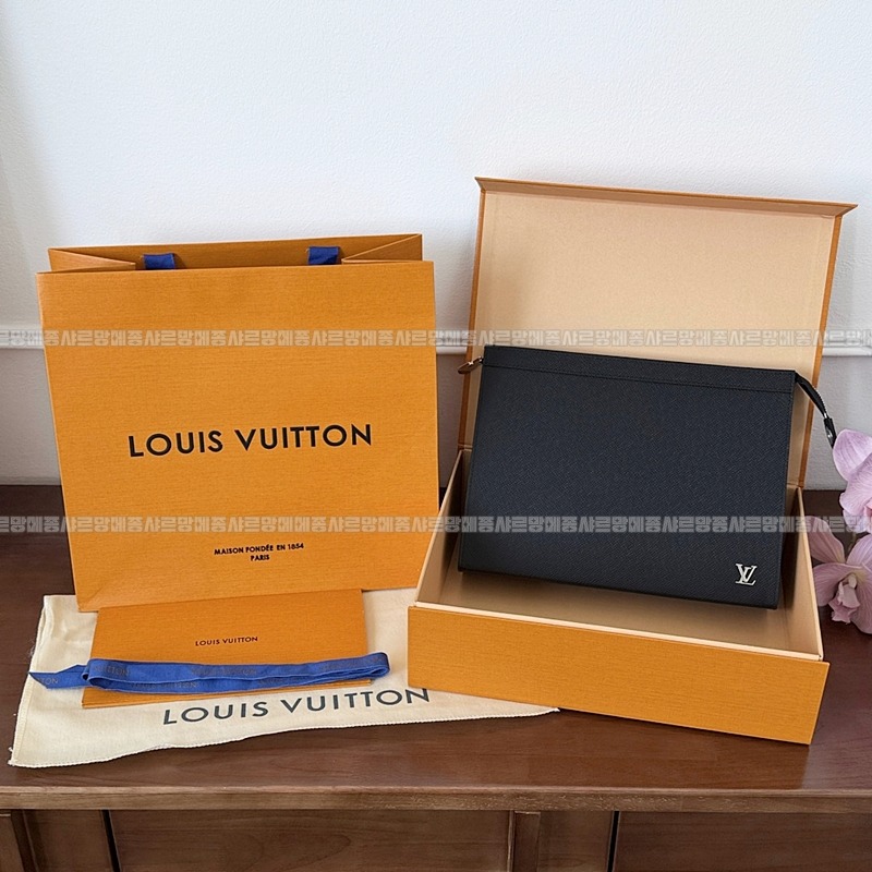 루이비통LV포쉐트보야주클러치백MM20260116-152949-004루 .jpg