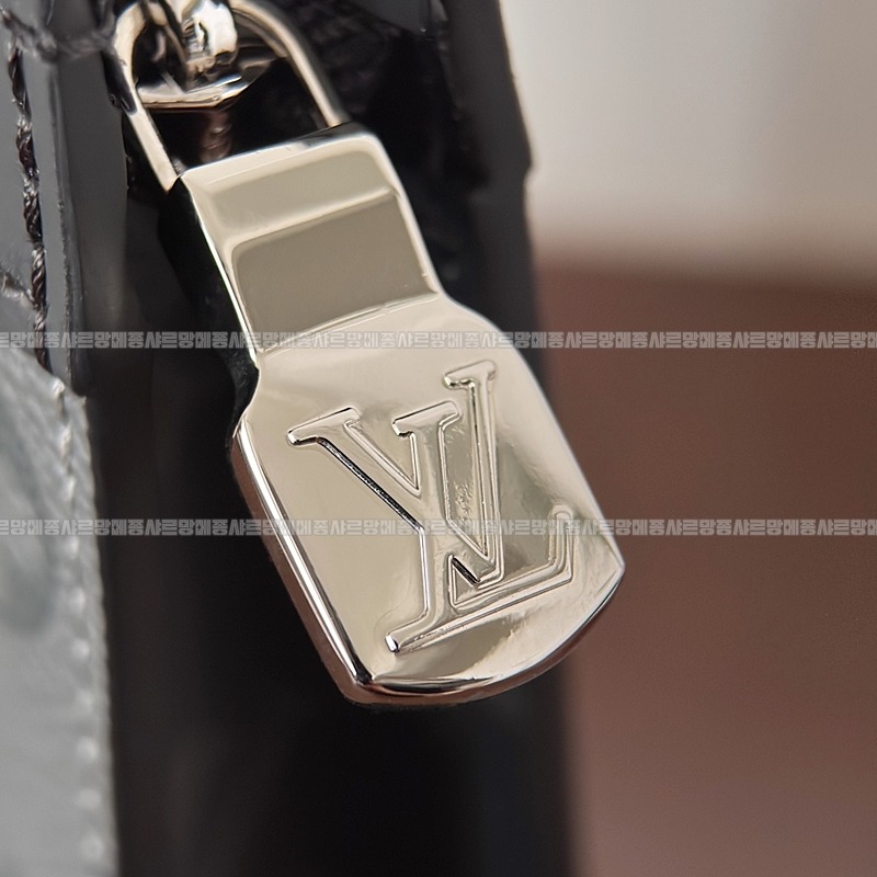 루이비통포쉐트보야주MM모노그램이크립스리버스20260116-153720-018루 .jpg