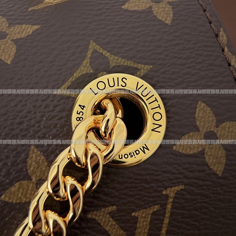 루이비통파시모노그램체인숄더백20260116-155726-011루 .jpg
