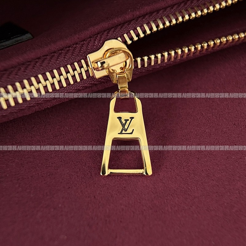 루이비통파시모노그램체인숄더백20260116-155727-014루 .jpg