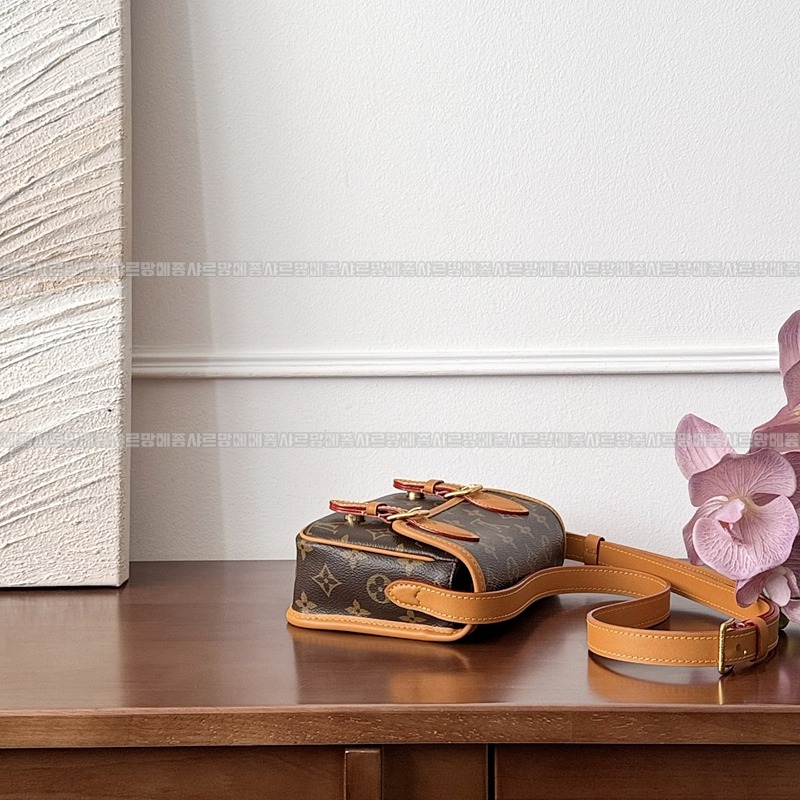 루이비통사첼웨어러블월릿20260116-161806-007루 .jpg