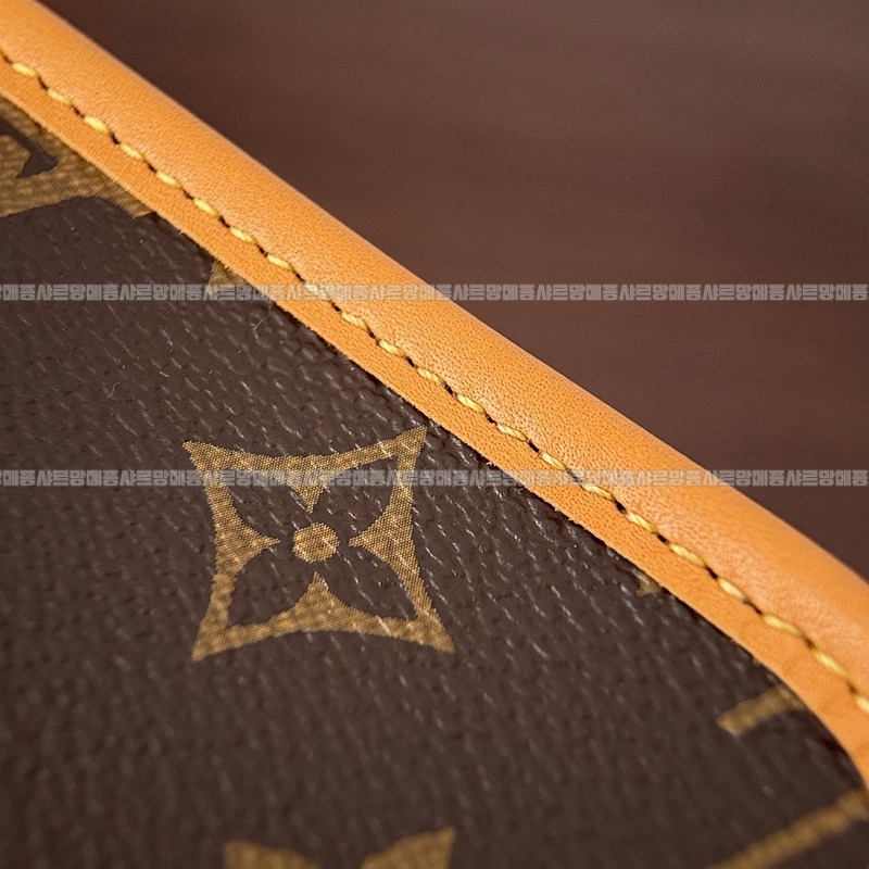 루이비통사첼웨어러블월릿20260116-161807-016루 .jpg