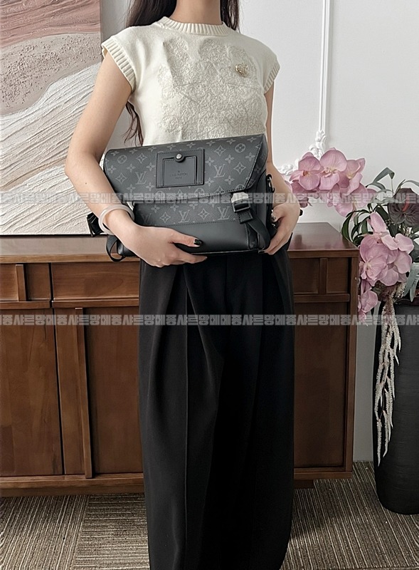 루이비통이클립스보야제PM20260117-130152-001루.jpg