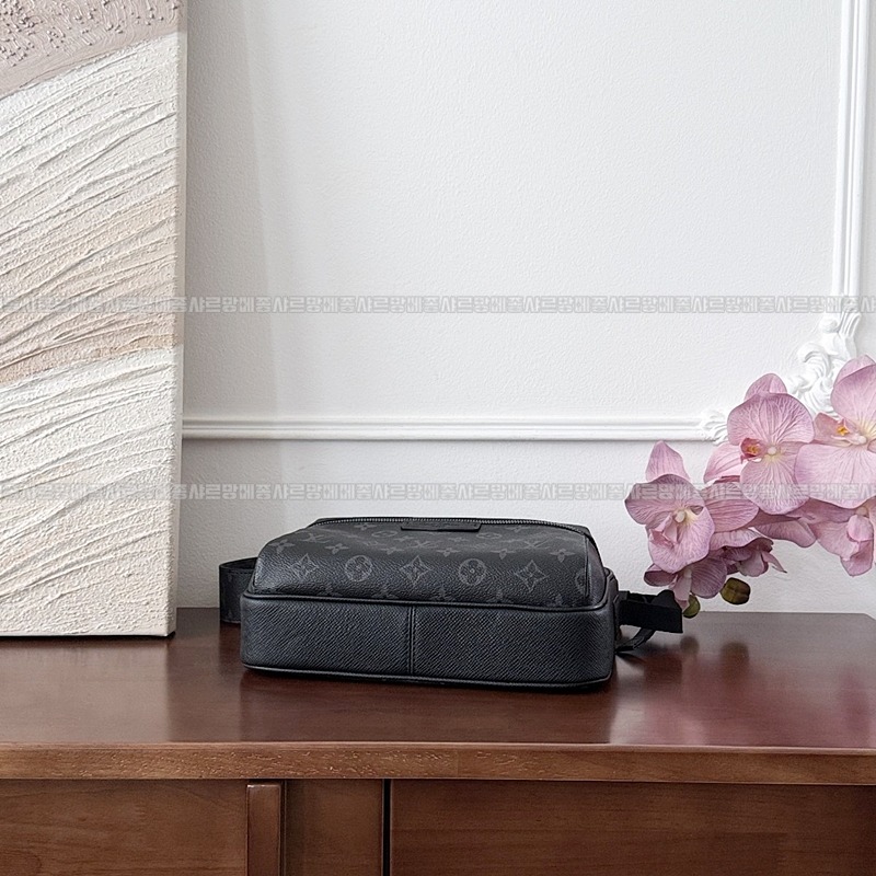 루이비통아웃도어메신저PM 20260117-135225-007루.jpg