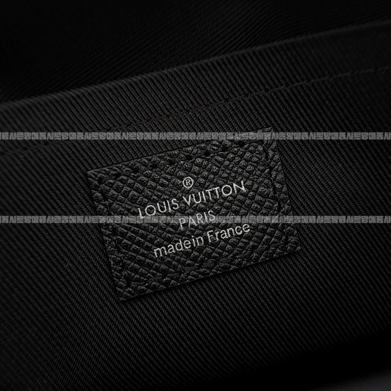 루이비통아웃도어메신저PM 20260117-135226-012루.jpg