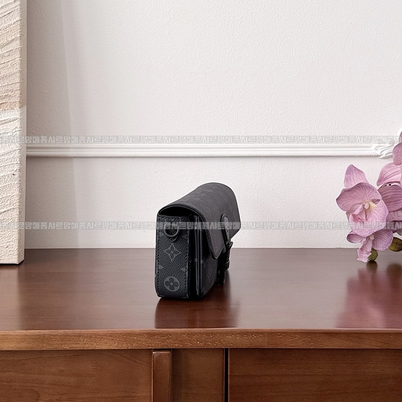 루이비통몽수리웨어러블월릿크로스백 20260117-140649-008루.jpg