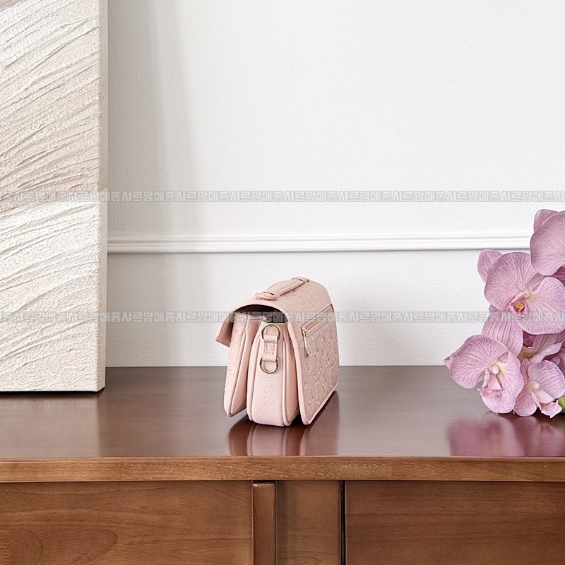 루이비통포쉐트메티스이스트웨스트핑크 20260117-152741-006루.jpg