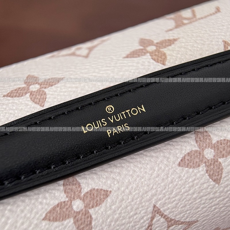 루이비통포쉐트메티스이스트웨스트 20260117-161053-010루.jpg