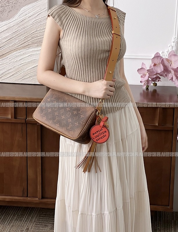 루이비통포쉐트악세수아XL모노그램더스트 20260118-145200-001루.jpg