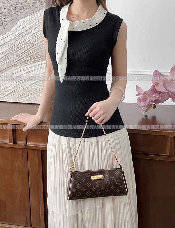 루이비통에바클러치모노그램 20260118-145903-003루.jpg