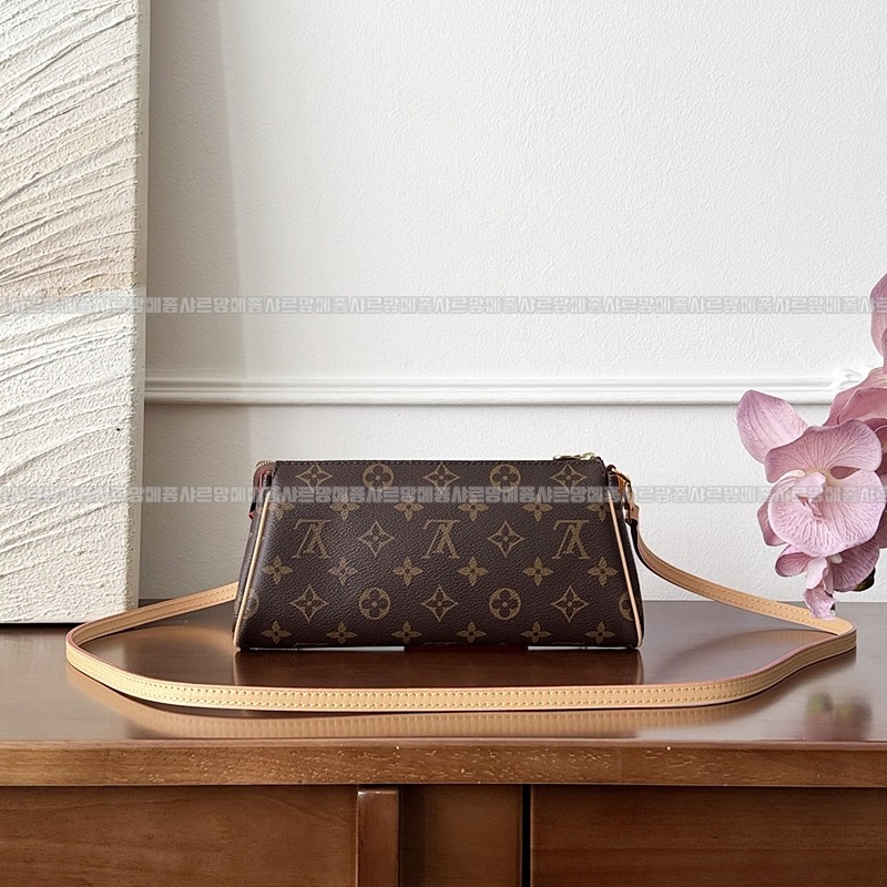 루이비통에바클러치모노그램 20260118-145903-006루.jpg