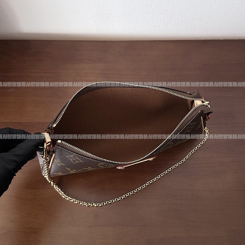 루이비통에바클러치모노그램 20260118-145904-017루.jpg