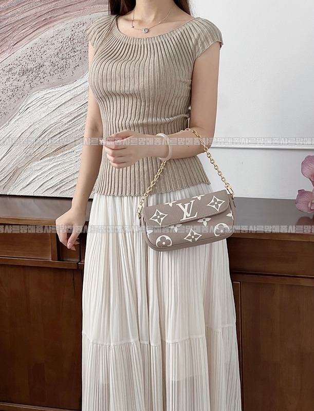 루이비통월릿온체인아이비 20260118-152458-003루.jpg