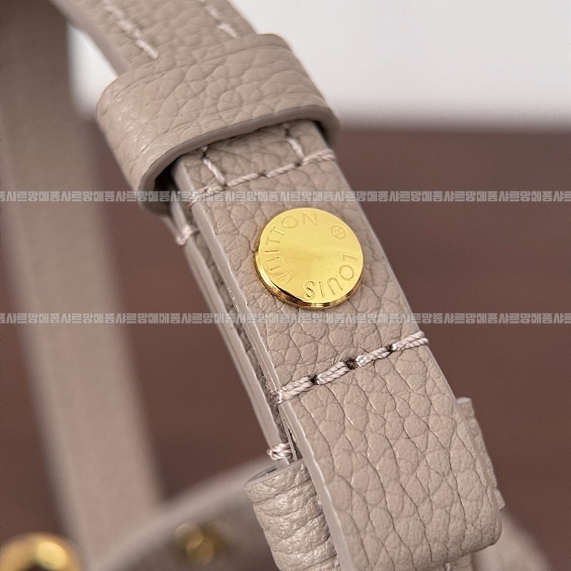 루이비통월릿온체인아이비 20260118-152459-015루.jpg