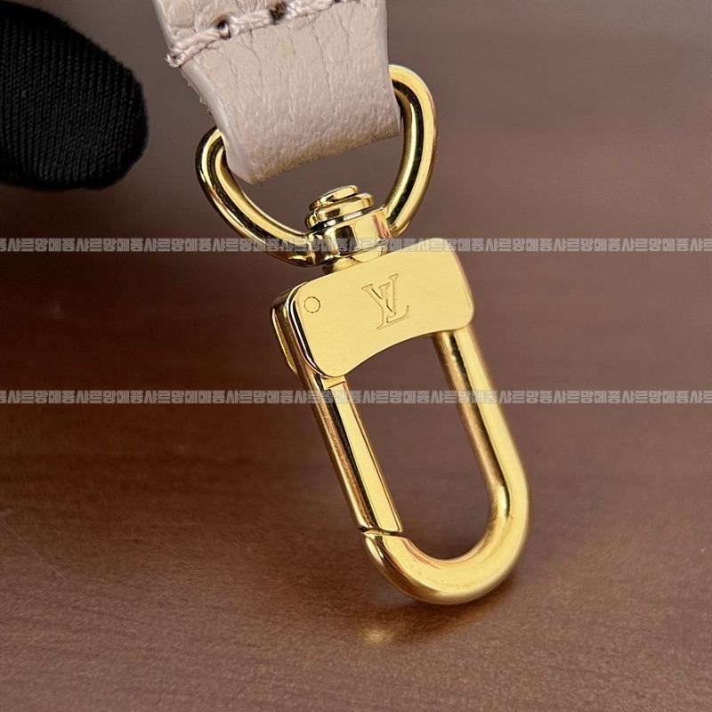 루이비통월릿온체인아이비 20260118-152459-016루.jpg