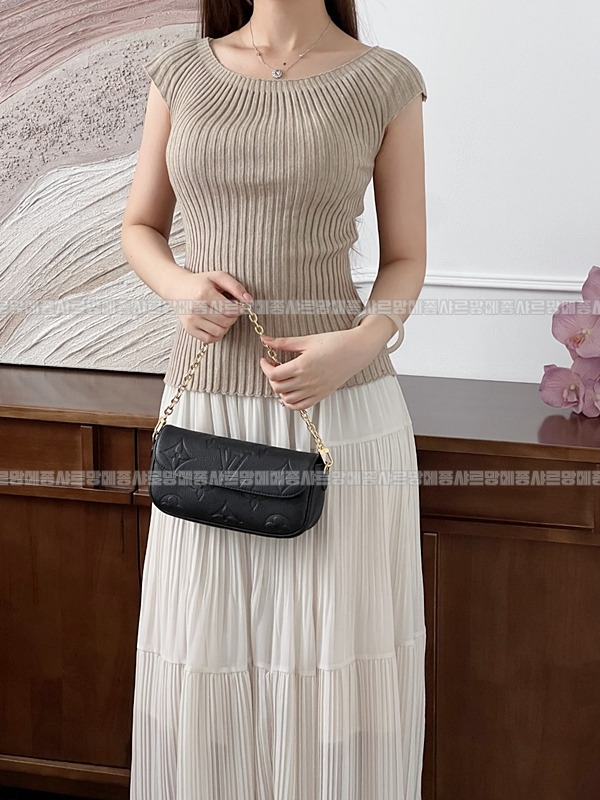 루이비통월릿온체인아이비 20260118-153412-003루.jpg