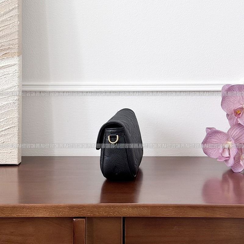 루이비통월릿온체인아이비 20260118-153412-007루.jpg