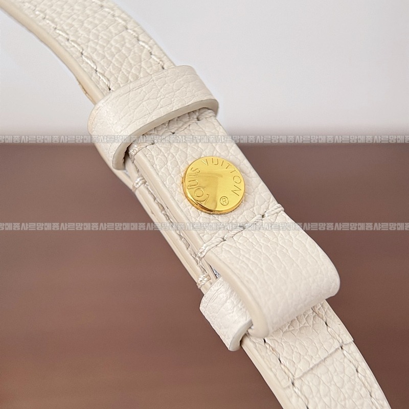 루이비통월릿온체인아이비 20260118-153956-013루.jpg